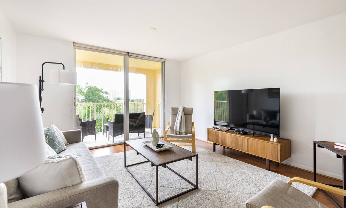 Aventura Condo | The Yacht Club Aventura - 2BR/2BA Golf View