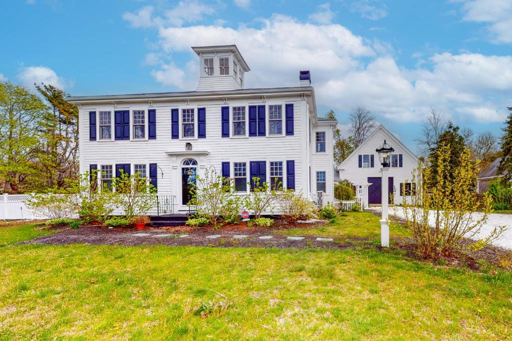 South Yarmouth House | The Yarmouth House - House Only