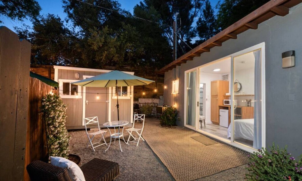 Topanga House | Tiny Home Sage & Lavender Garden Oasis (#5)