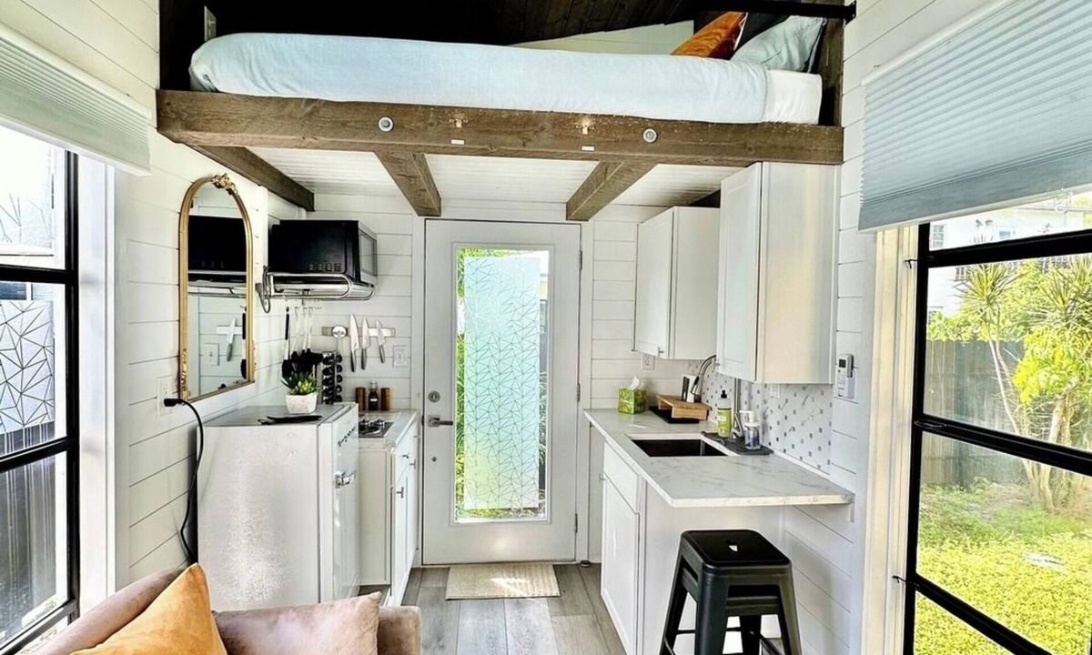 Buena Vista Cottage | Tiny House Near Miami Design District