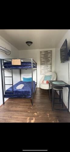 Little Havana House | Tiny house WiFi and parking