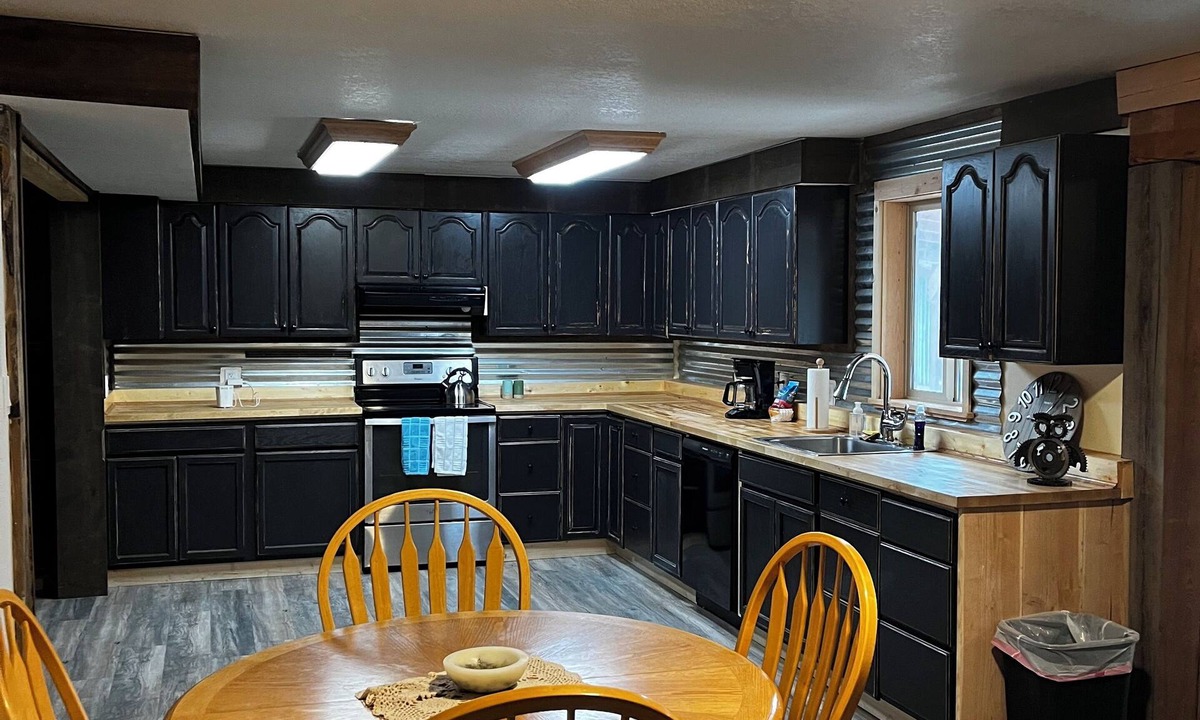 Eureka Condo | Tobacco Riverwalk Condo - Eureka, MT