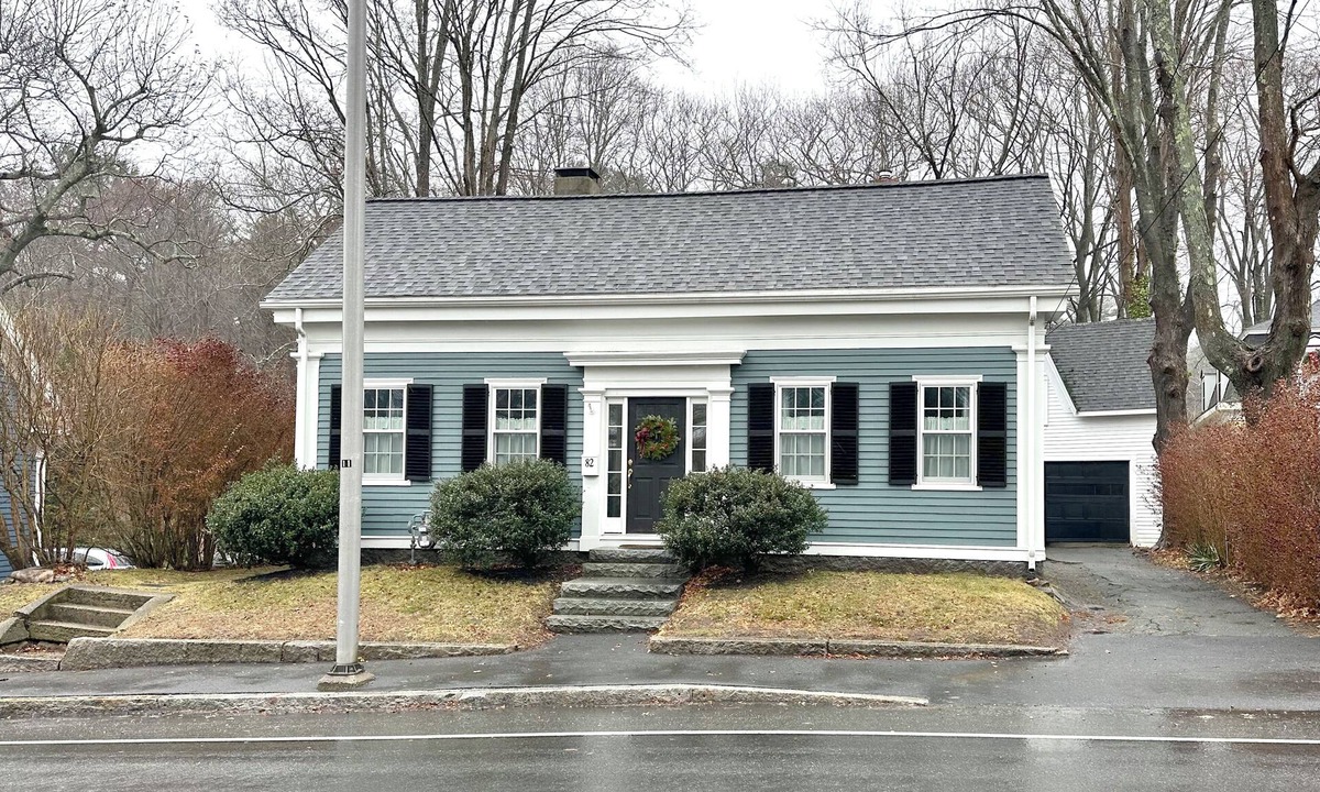 Manchester-by-the-Sea House | Traditional Cape Home with Old-World Charm