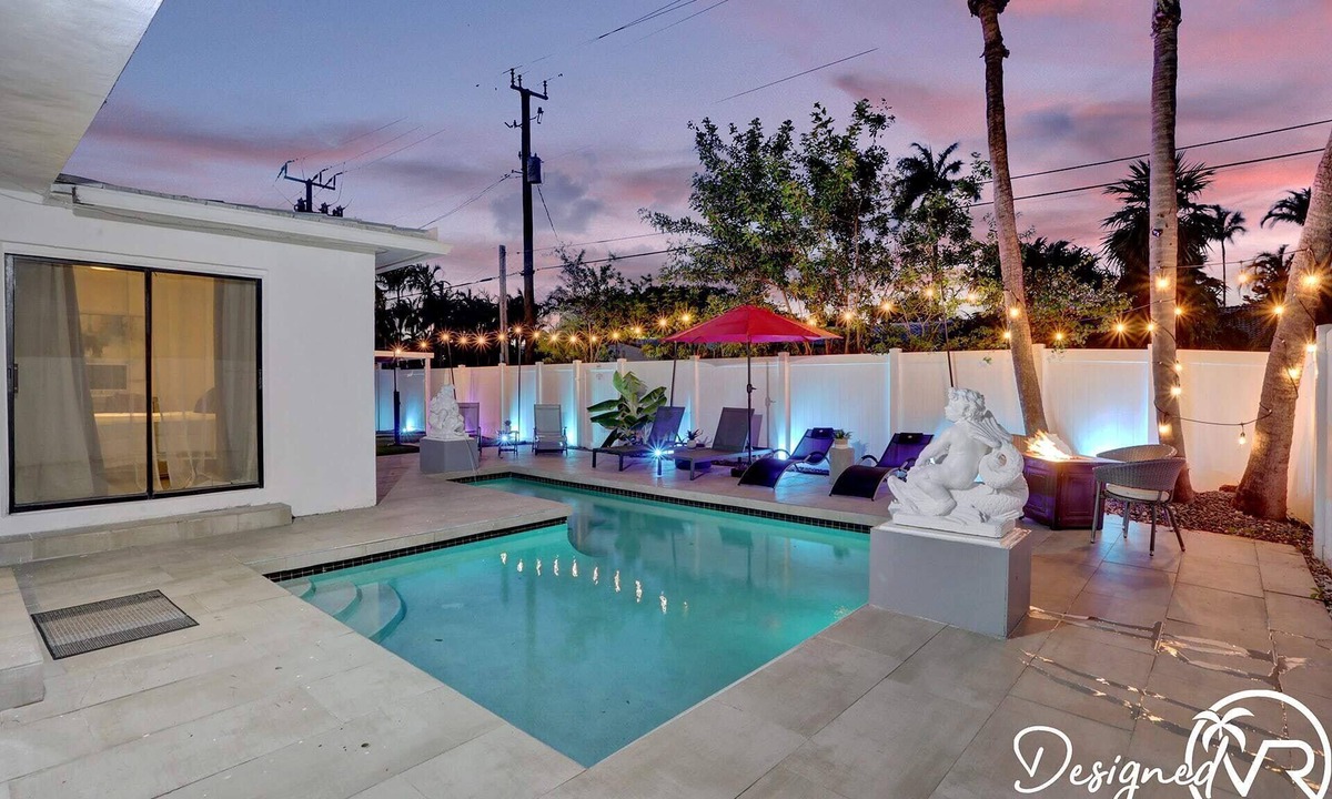 South Lake Villa | Tranquil Bliss Near the Beach Modern 4BR Retreat +
