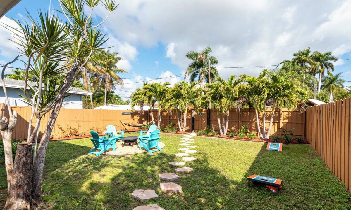 South Lake Apartment | Tropical Oasis 8 min to Beach & 20 min to Hard Rock Stadium