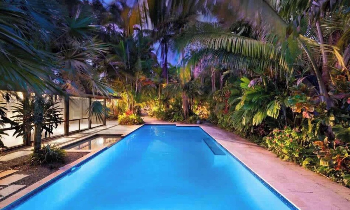 Biscayne Park House | Tropical Oasis! Renovated 3BR Home, Heated Pool, BBQ