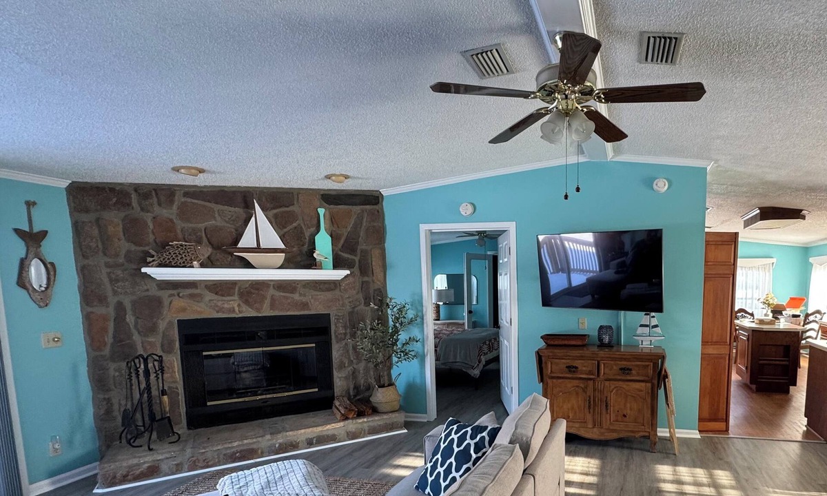 Fentress House | Tulls Bay Getaway - deep water canal location perfect for boating and relaxing!