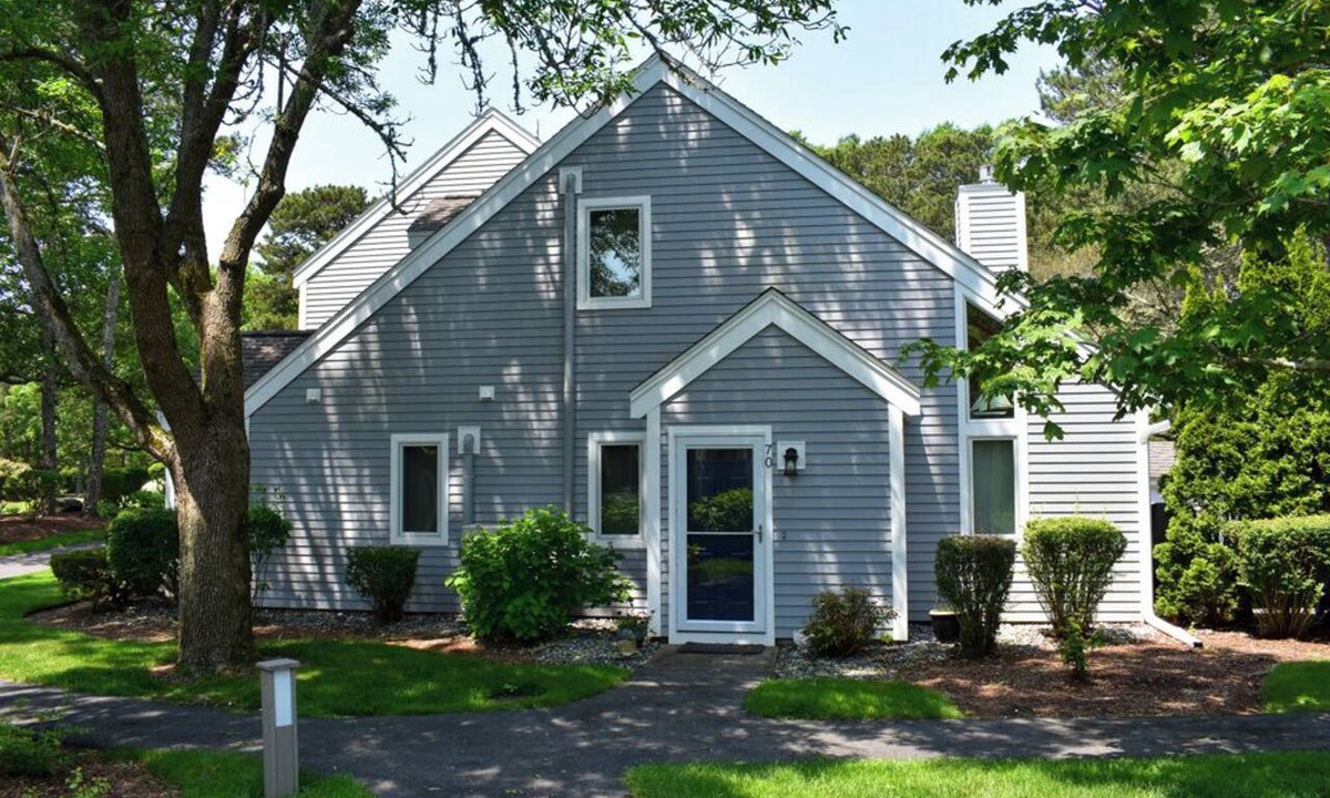 Brewster Condo | Two bedroom condo in Ocean Edge with central air
