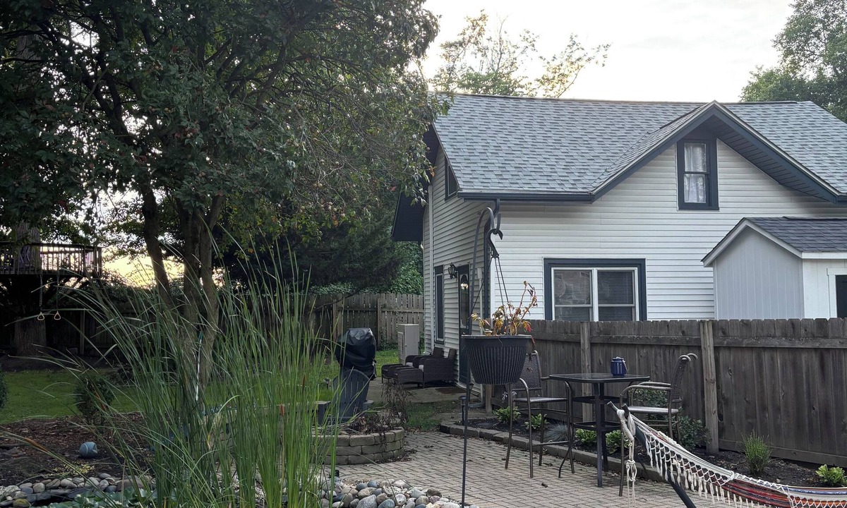 Westerville House | Two Bedroom Cottage House in Uptown Westerville