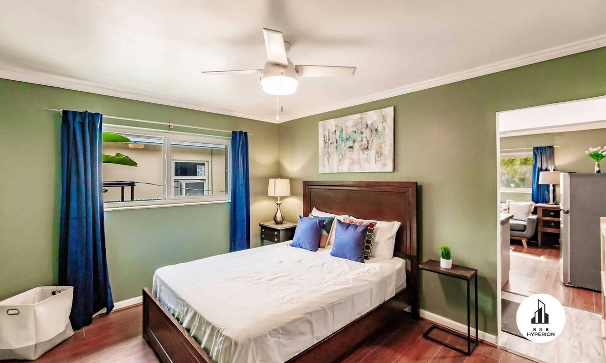 Downtown Hollywood Apartment | Uhost AI | Hollywood Garden 1BR Family Spot