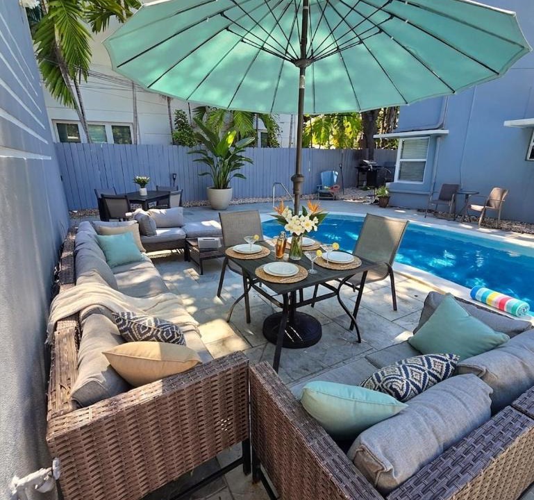 Victoria Park Apartment | Unique Las Olas Stay Pool Free Parking