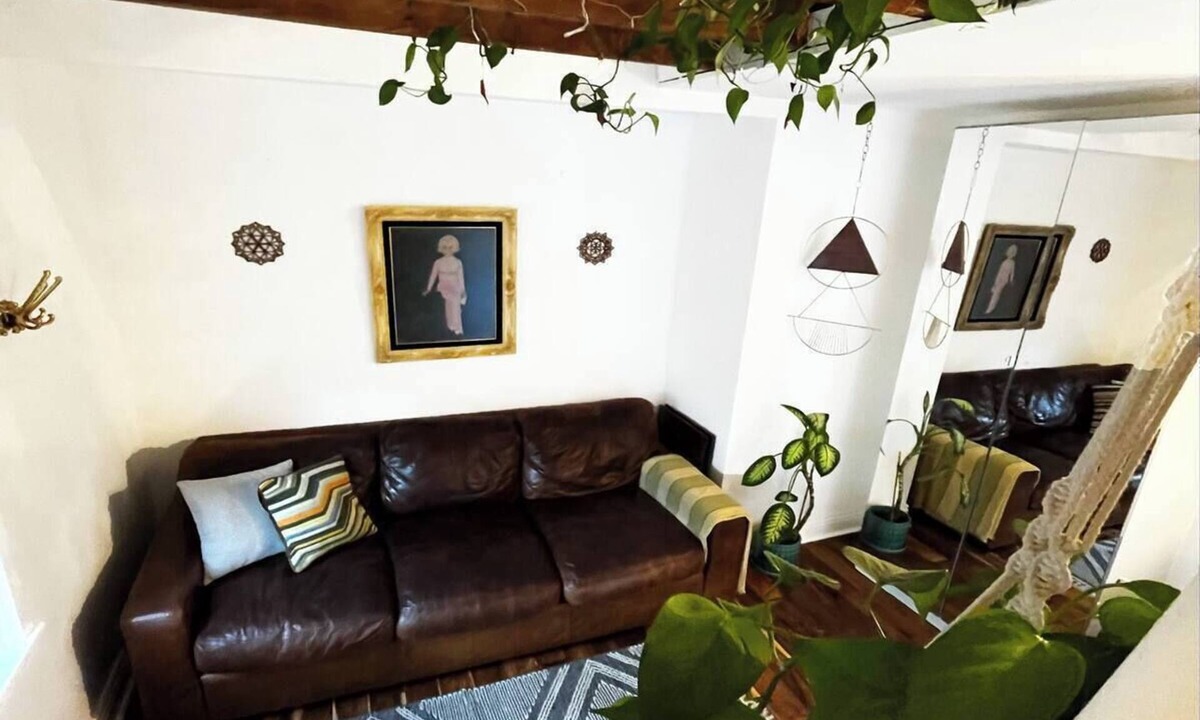 Atwater Village Apartment | Unit 2 The Lemon Atwater Village