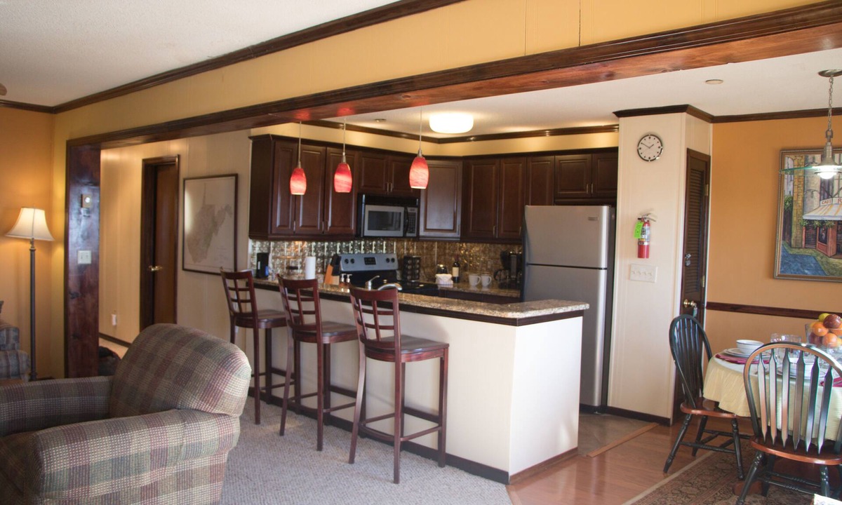 Edray Condo | Updated Snowshoe Condo