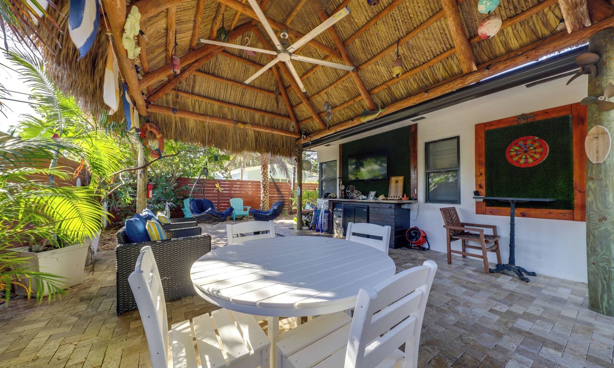 Santa Barbara Estates House | Upscale Home w/Hot Tub: Walk to Pompano Beach!
