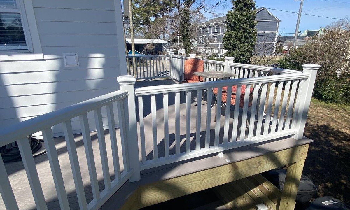 Northeast Virginia Beach Villa | Upstairs 1Br Beach Apartment in the Heart of the Vibe District 5 Minute Stroll to Beach 1480