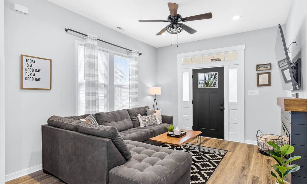 Manchester House | Urban Retreat: RVA Hotspots at Your Doorstep!