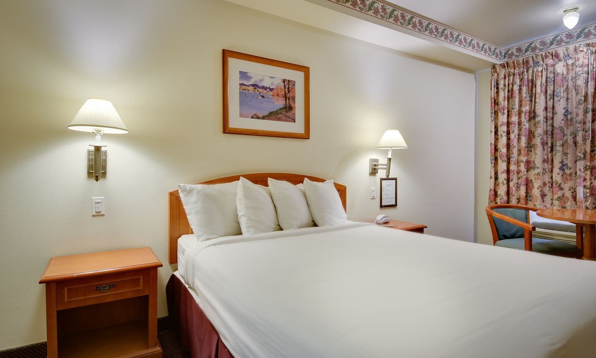 Hacienda Heights Hotel | Vagabond Inn Hacienda Heights