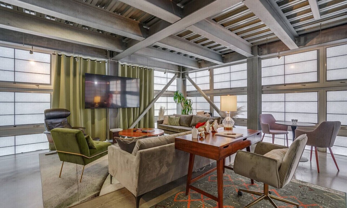 Venice Villa | Venice CA `The Steel Rose` Modern Flat Townhouse