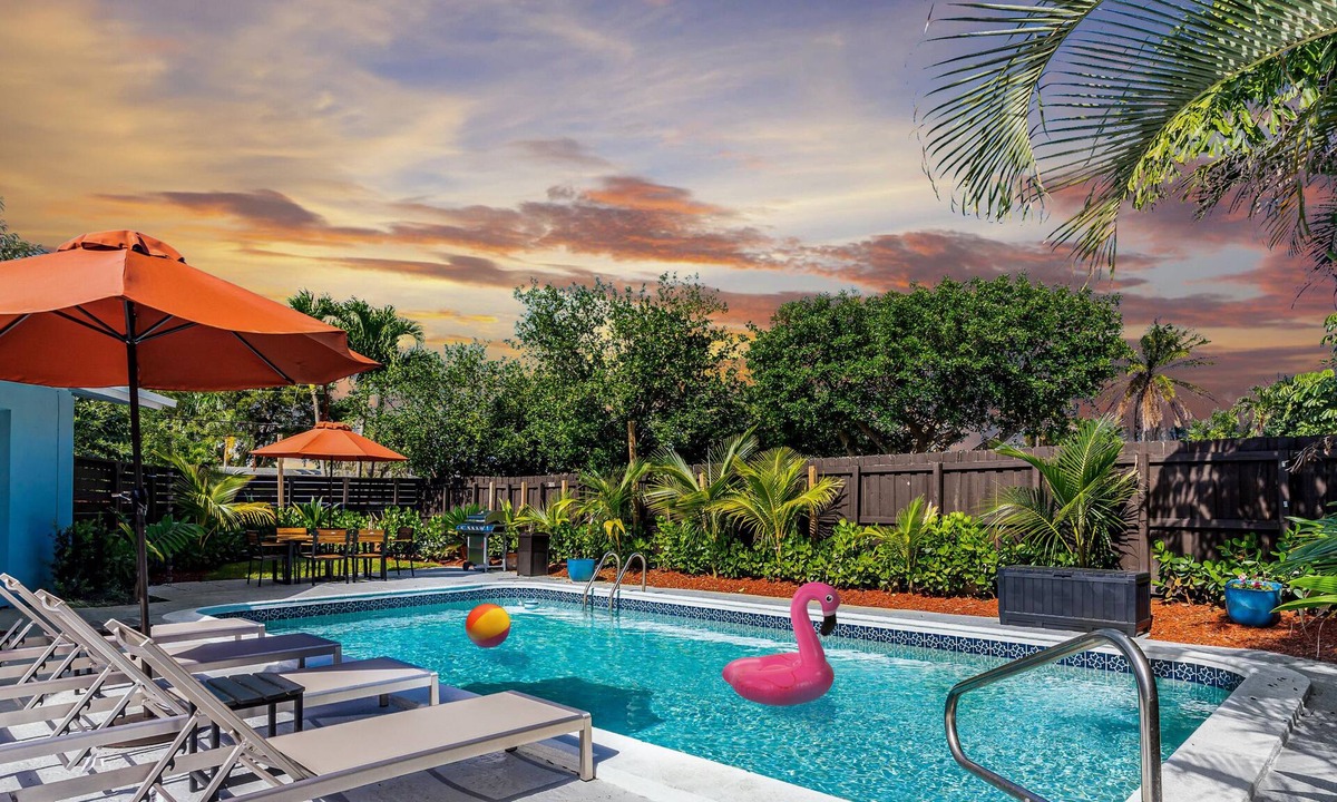 Middle River Terrace House | Ventur Tropical with Elite Pool & Ultimate Fun Zone