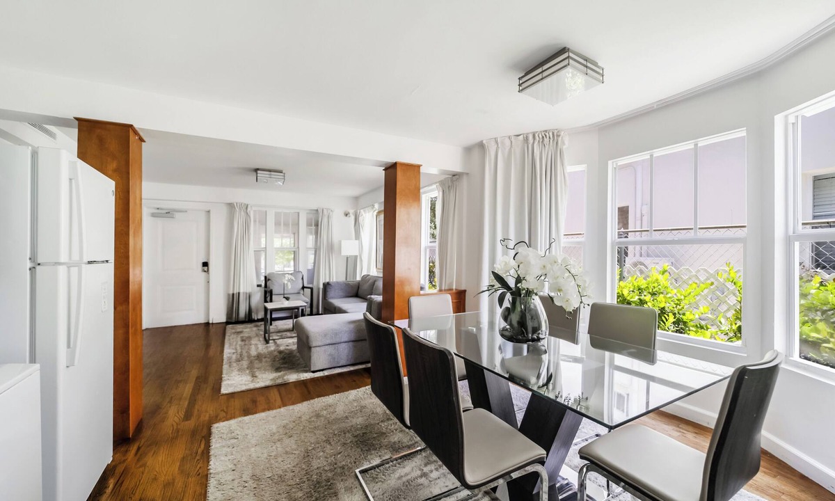 South Pointe Hotel | Villa Italia by At Mine Hospitality