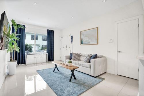 West Avenue Apartment | Villa Monaco