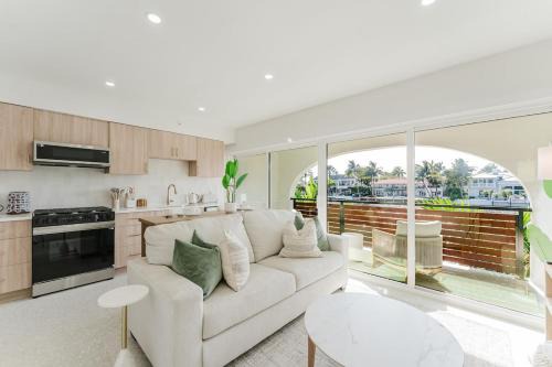 Boca Raton Apartment | Villa Sirena - Boca Waterfront Escape
