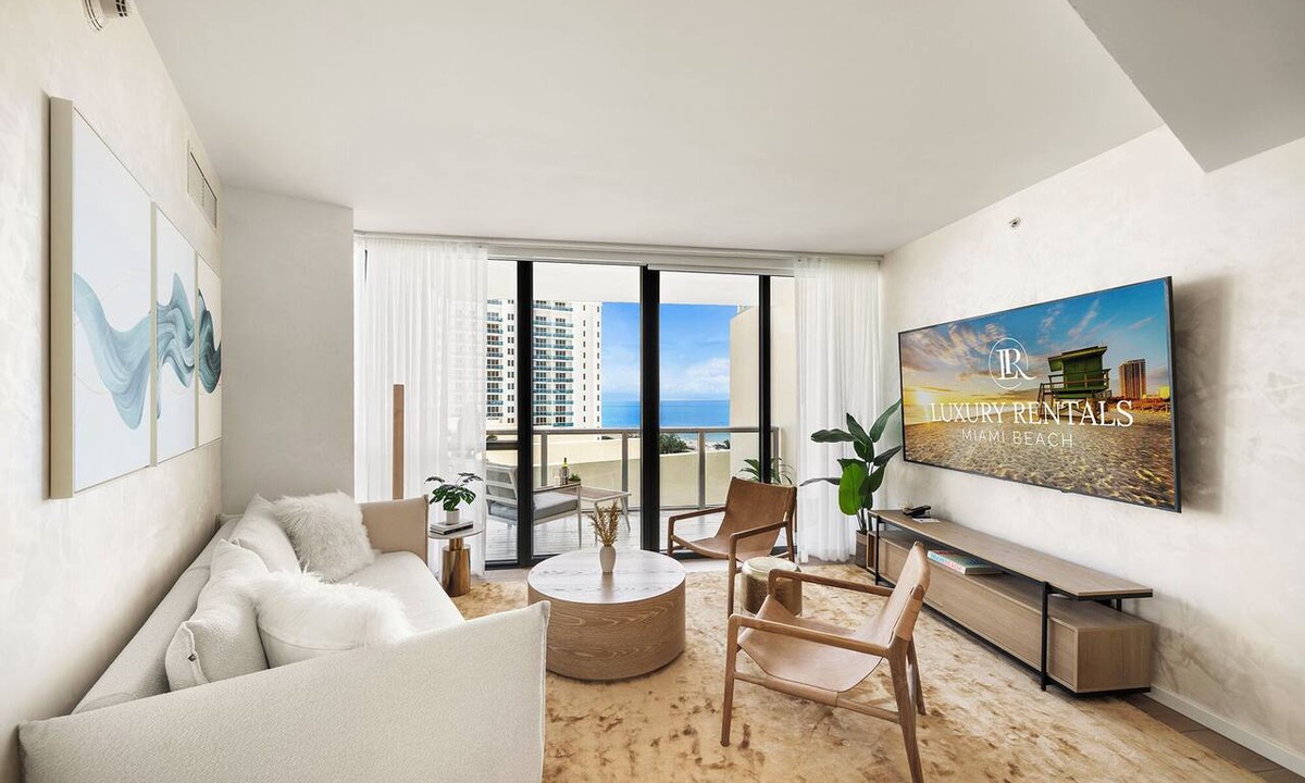City Center Condo | W South Beach: Oceanview Condo with Pool & Direct Beach Access