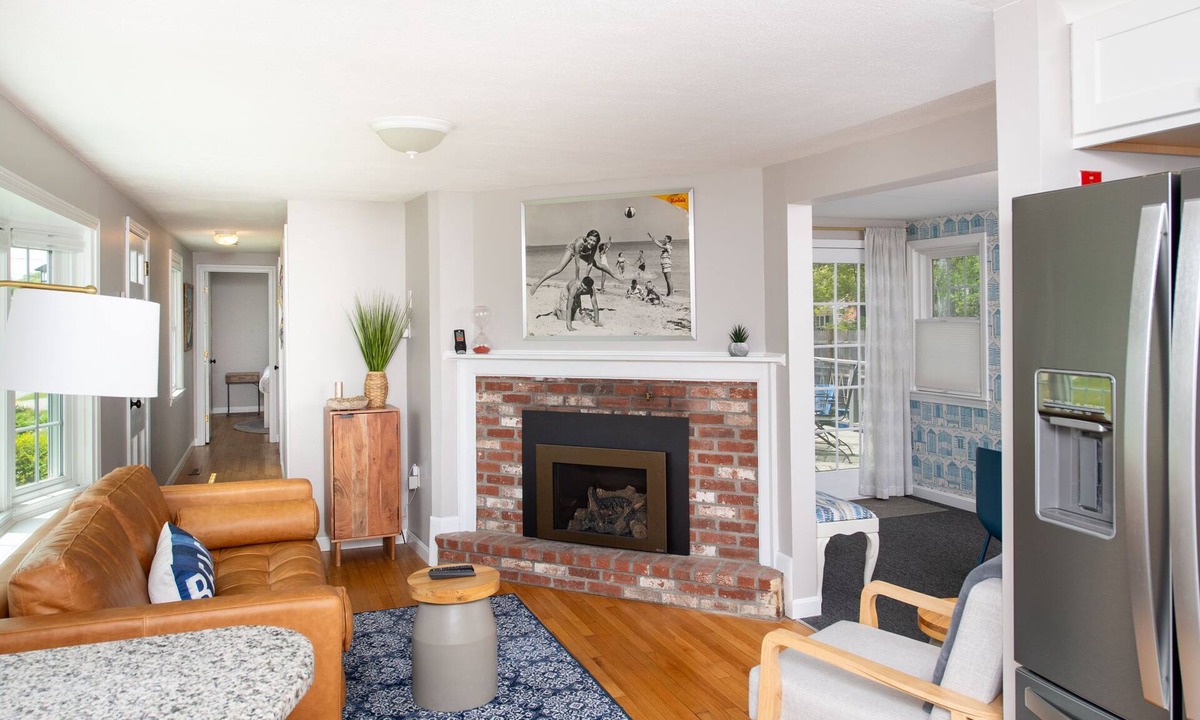 Dennis Port House | Walk To Beach - Comfortable 2BR Cottage
