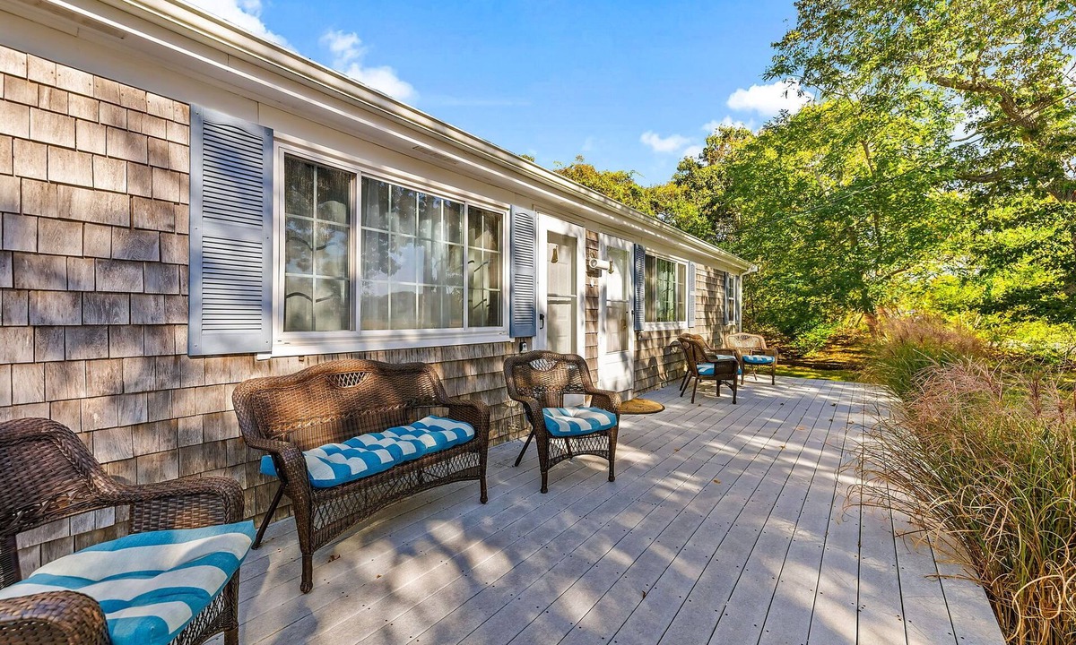 Dennis Port House | Walk to Beach, Steps from Park, Pet-Friendly & Fire Pit