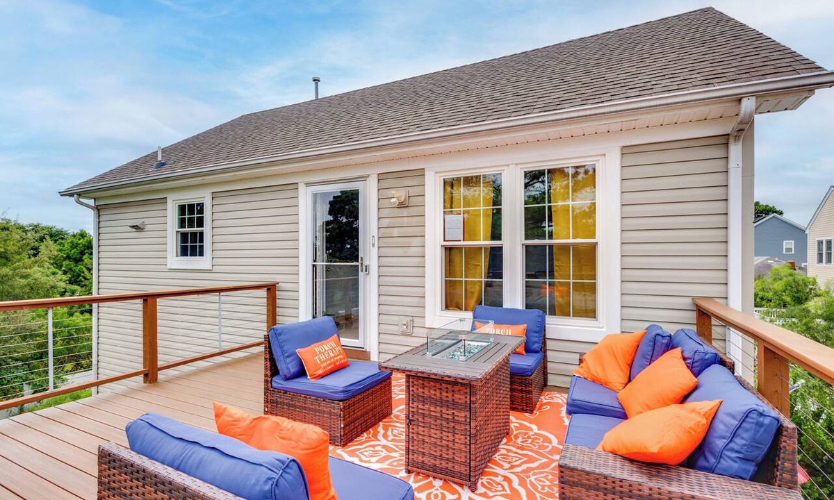 East Ocean View Apartment | Walk to East Beach: Apt w/Outdoor Space