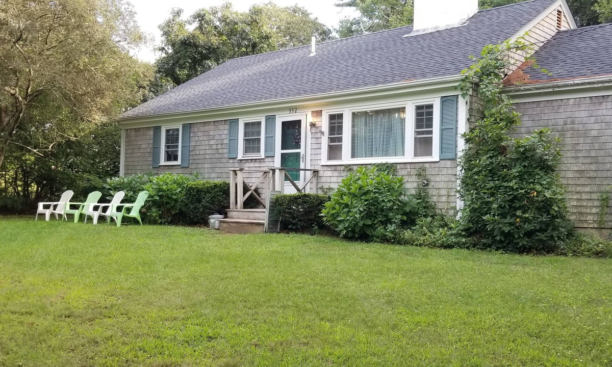 Edgartown House | Walk to Edg Ctr, Bike to Beach! - 7/11 - 7/18 & 8/22 - 8/29 Ferry Res.included!