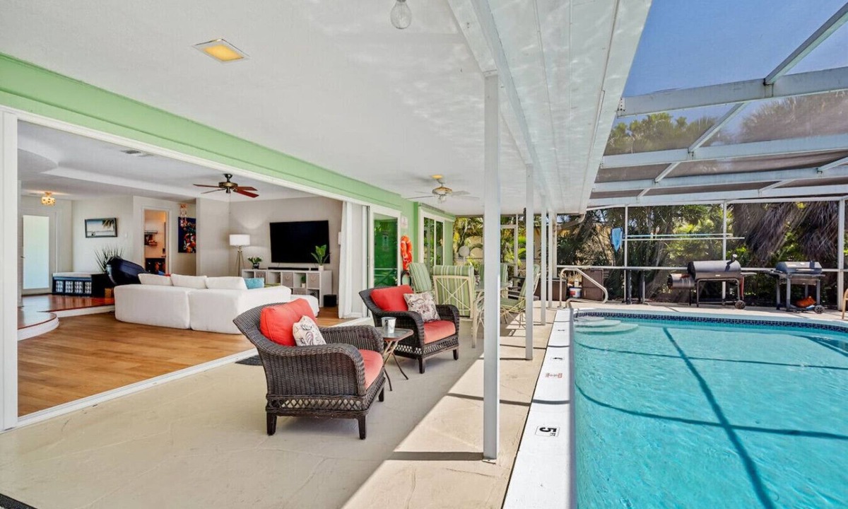 Boca Raton House | Walk to Water | Indoor-Outdoor Living w/Pool