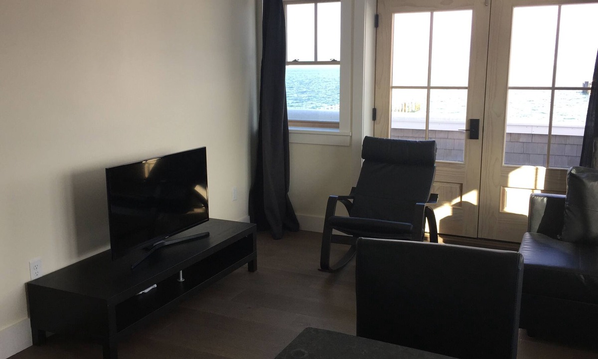 Oak Bluffs Apartment | Walking Distance From Oak Bluffs Ferry Terminal With 180 Degree Ocean View.