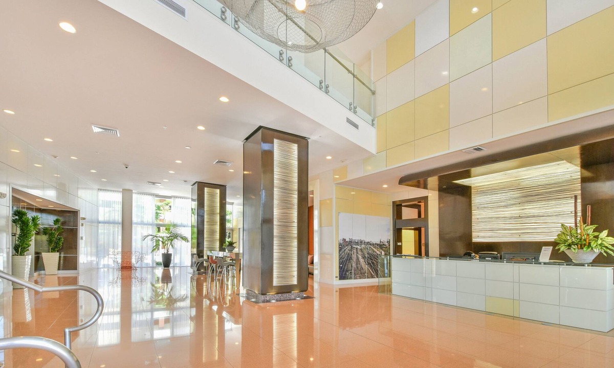 Aventura Apartment | Walking distance from Aventura Mall, Restaurants, Parks, etc.