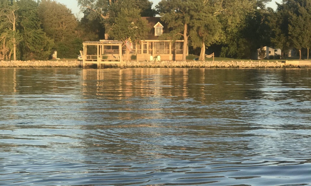 Bivalve House | Waterfront. Gorgeous. Sunsets. Special.