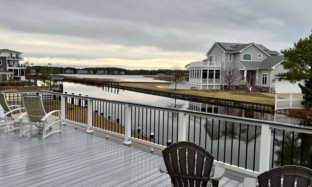 Bethany Beach House | Waterfront Home with private dock- walk to beach