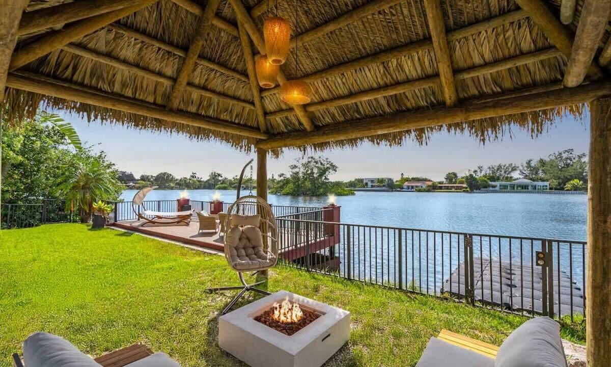 Ojus House | Waterfront Jungle House, Heated, Kayaks & Sunset