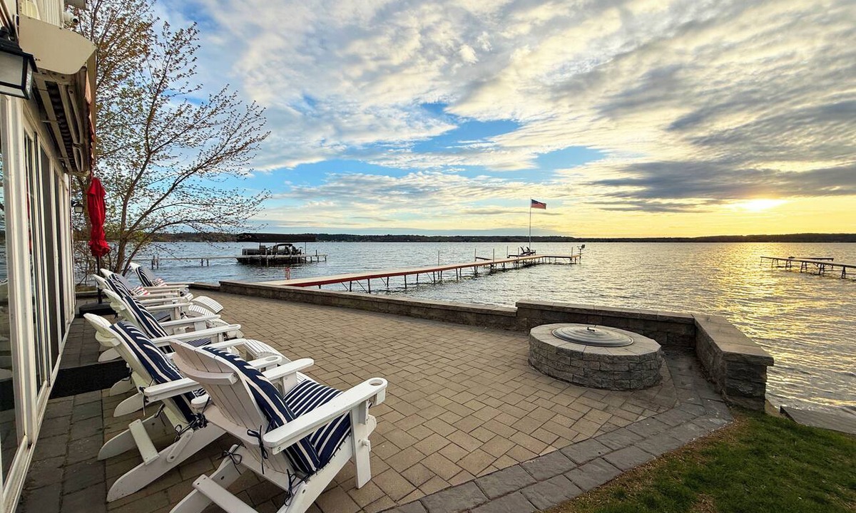 Saratoga Springs House | Waterfront+Lake Access+Private Dock+Patio, Sunsets+Close to Town+Race Track+SPAC