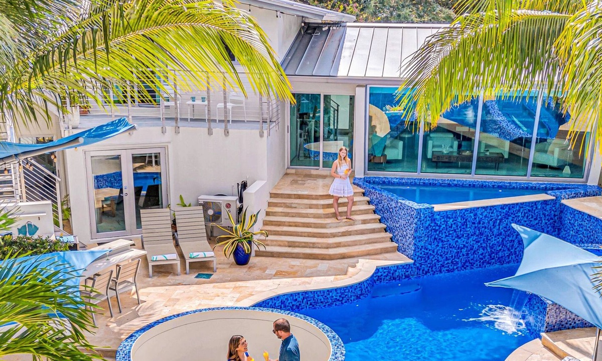 Riverside Park House | Waterfront Oasis/Cascading Pool & Views/Centrally located/Heated Pool/Cascade Key/Residences