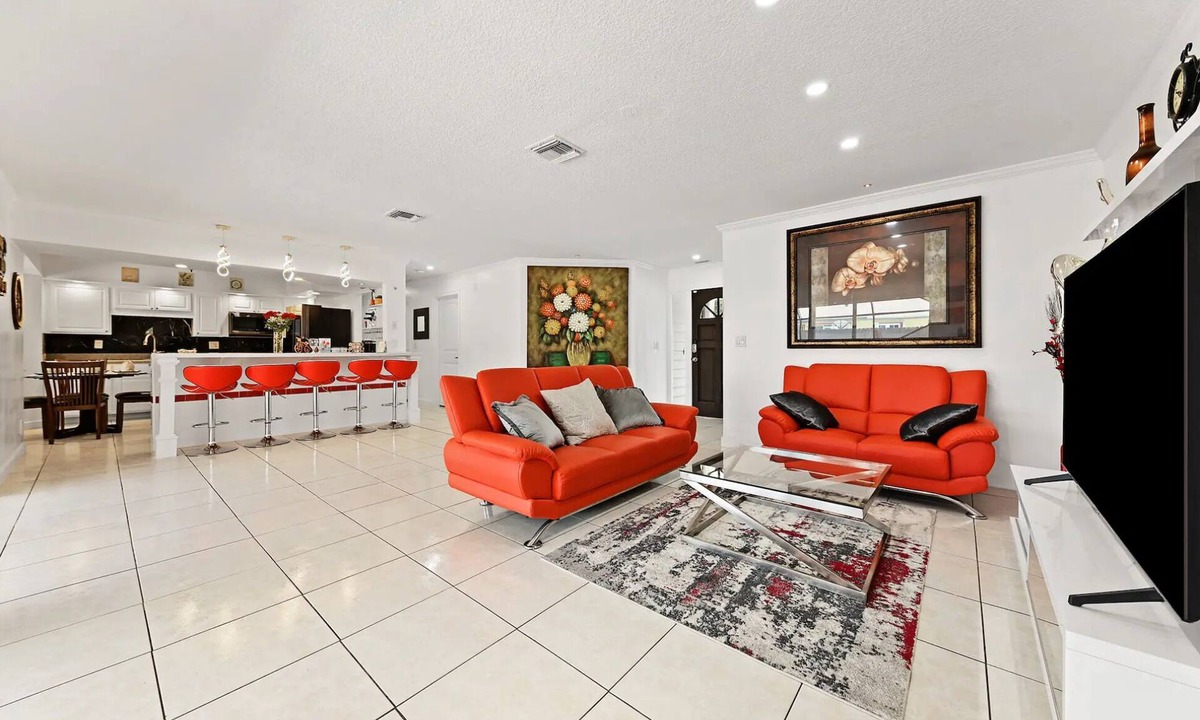 Lake Worth House | Waterfront Oasis, 5B, 4B, Jacuzzi, sleeps 12
