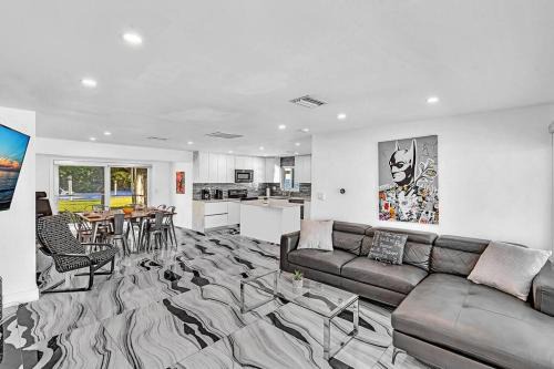 Fort Lauderdale Villa | waterfront Ocean dream House Hollywood Hard Rock airport