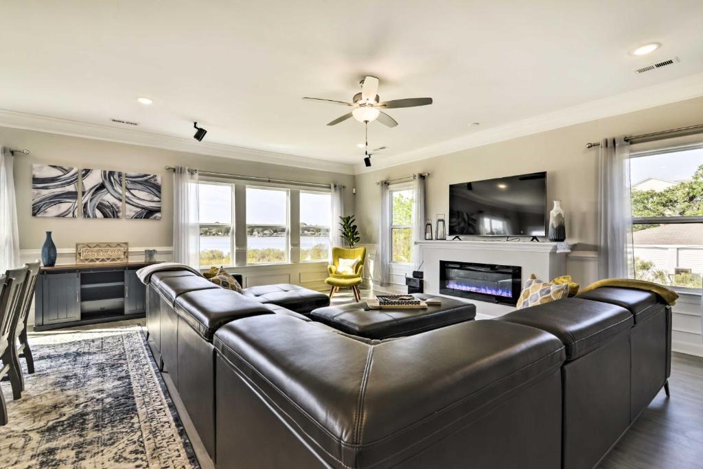 East Ocean View House | Waterfront Paradise w/Deck ~ 1/2 Mi to Beach