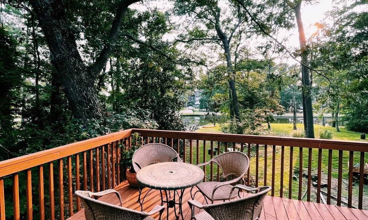 Southern Shores House | Waterfront Retreat on Private Wooded Acre Lot