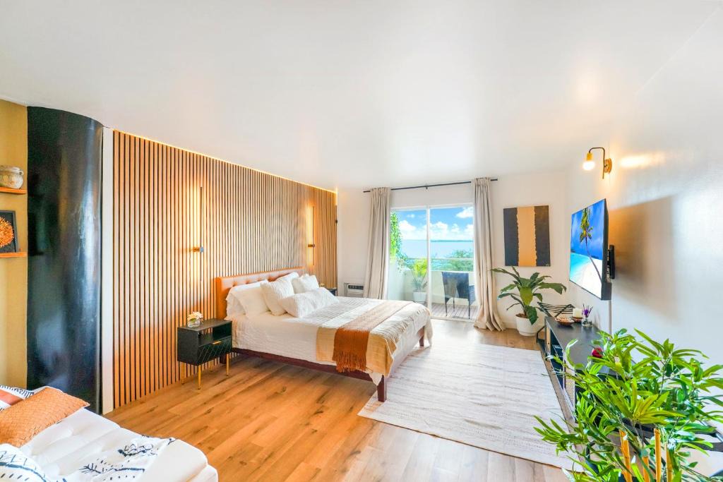 North Bay Village Apartment | Waterfront Studio - Free Parking - North Bay Village