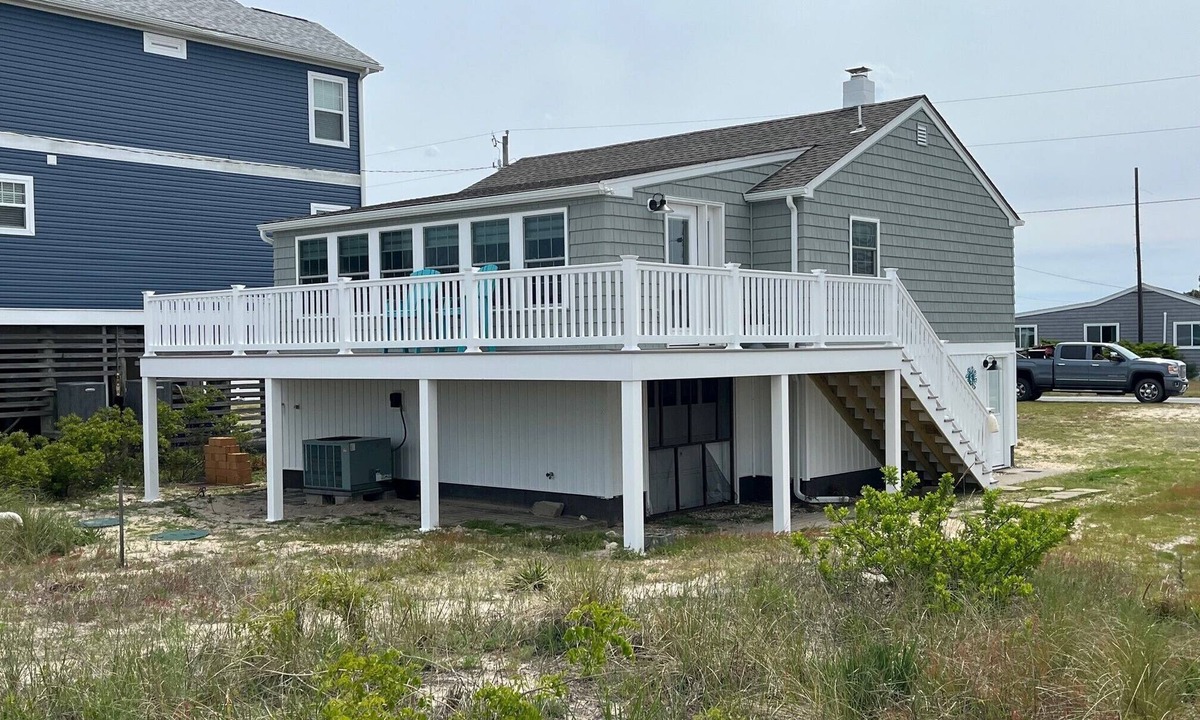 Prime Hook Beach Cottage | Waterfront- Yr 2025 Downstair den; no pet fees; toiletries for your convenience.