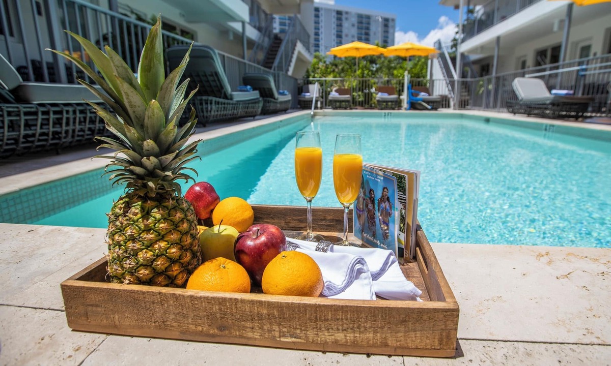 North Beach Hotel | Waterside Hotel and Suites