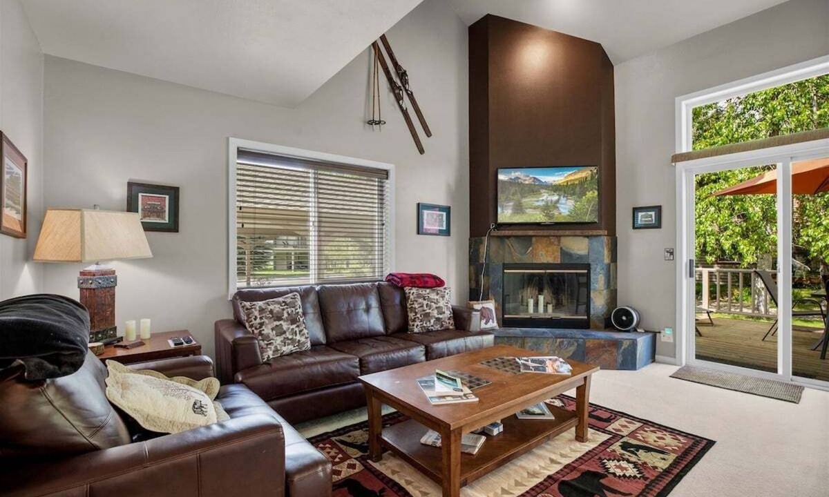Whitefish Condo | Welcome to Mountain Harbor The Bear Den, Condo 201
