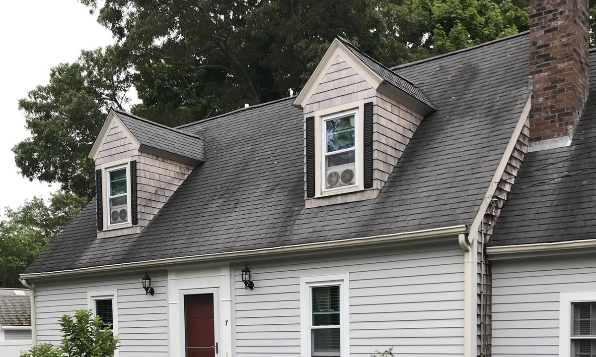 Hyannis House | Welcome! WEEKLY rentals (Saturday-Saturday) for Summer 2023 are now available!