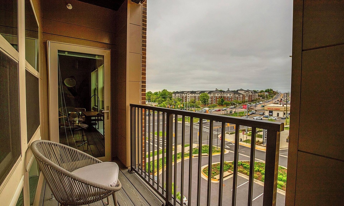 Jefferson Manor Apartment | Welcoming DC Area Apartments