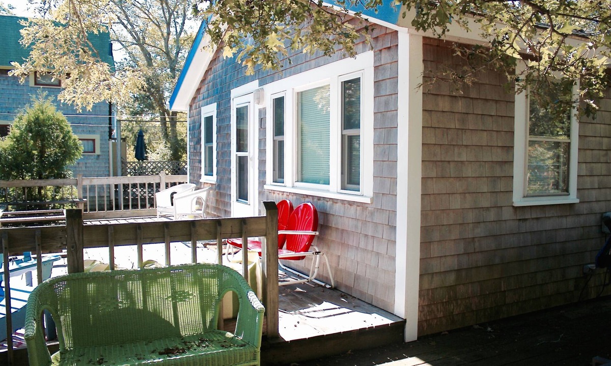 Oak Bluffs Cottage | Well-loved, classic OB Cottage w/updated essentials and an unbeatable location.